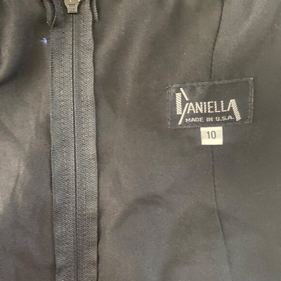 Vtg Red Velvet Maxi Evening Gown Size 10 Daniella Puff Sleeves Medieval Formal G - Picture 3 of 16